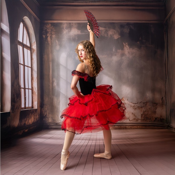 Meet your Posher, Korie - Picture 2 of 5